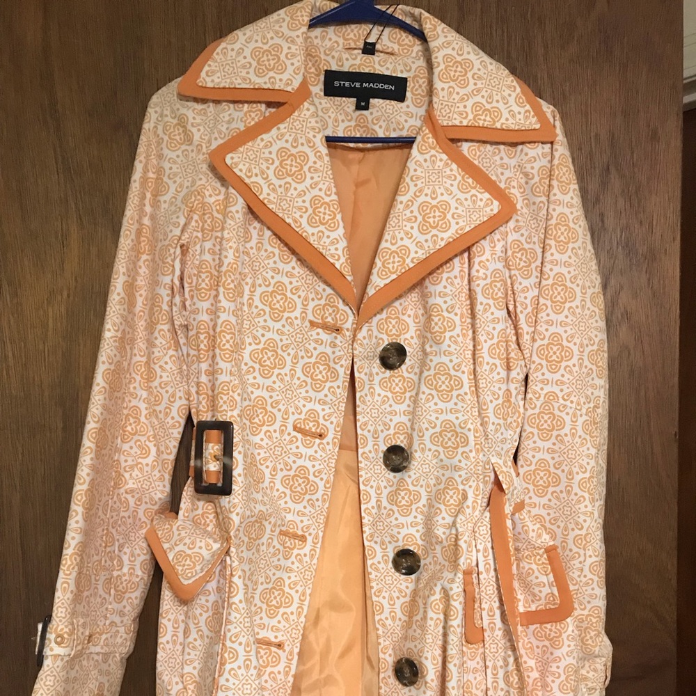 Beautiful trench coat. NWOT